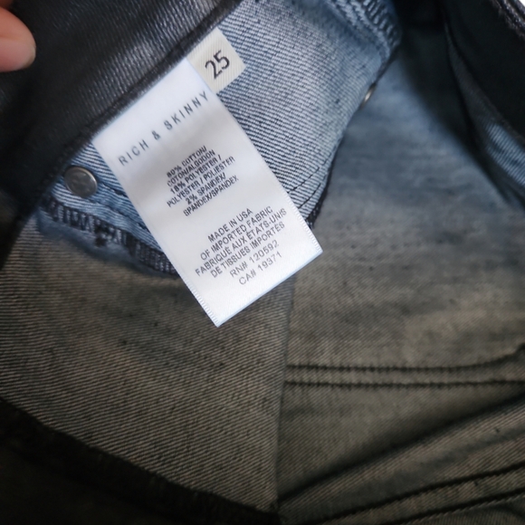 Rich & Skinny  coated Jeans - Picture 5 of 11